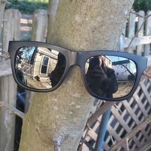 LIKE NEW Maui Jim Sunglasses